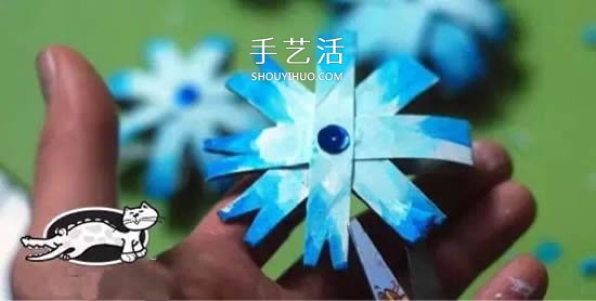 簡(jiǎn)單又美麗卷紙筒雪花掛飾手工制作教程 -  itrip.net.cn