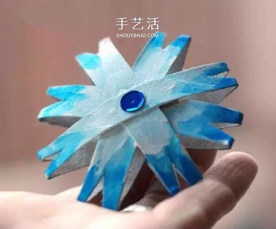 簡(jiǎn)單又美麗卷紙筒雪花掛飾手工制作教程 -  itrip.net.cn