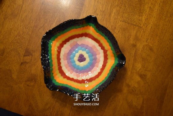 塑料串珠放入烤箱 DIY制作精美糖果盤的做法 -  itrip.net.cn