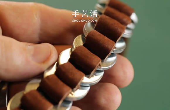 金屬墊圈DIY制作皮革手鐲 送男友的好禮物！ -  itrip.net.cn