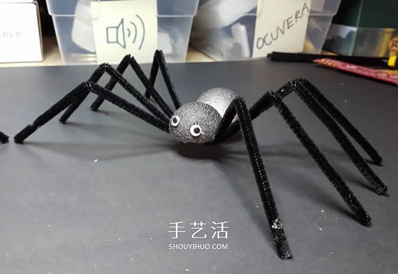 幼兒園簡(jiǎn)單萬(wàn)圣節(jié)蜘蛛的手工制作教程圖解 -  itrip.net.cn