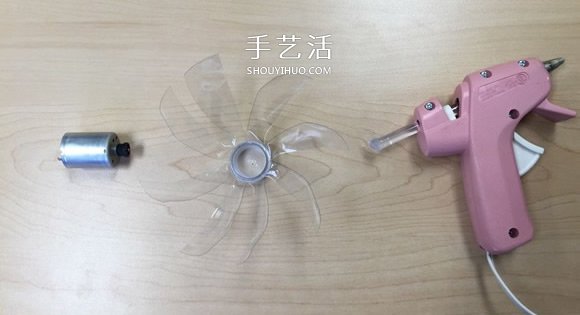 自制電動(dòng)風(fēng)力車(chē)玩具的制作方法教程 -  itrip.net.cn
