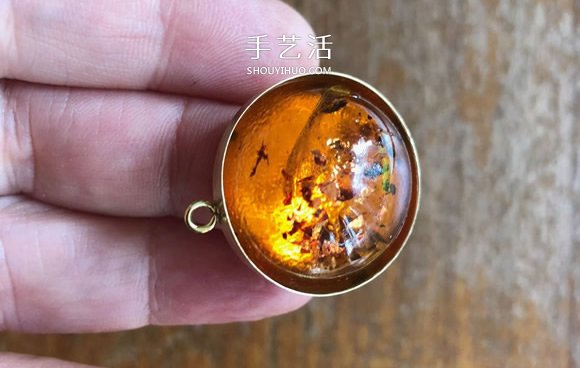 自制仿琥珀樹脂鑰匙扣的制作方法 -  itrip.net.cn