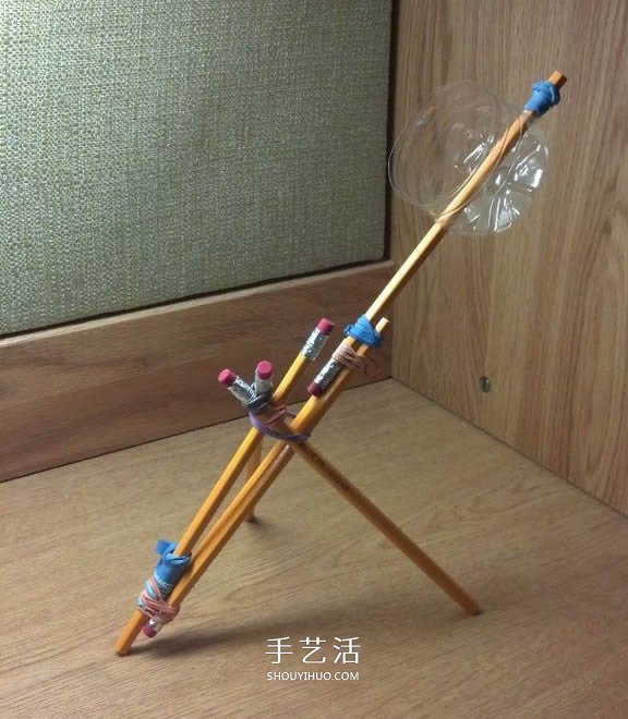 投石機(jī)的簡單小制作 幾根鉛筆就可以搞定！ -  itrip.net.cn