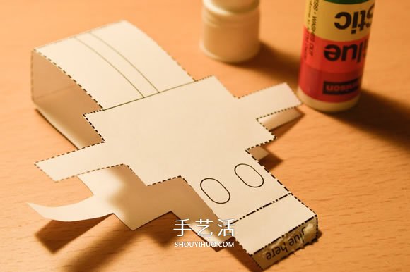 最簡單機(jī)器人紙模型的制作方法 -  itrip.net.cn