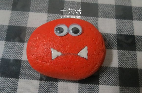 萬圣節(jié)怪物石頭畫入門教程 -  itrip.net.cn