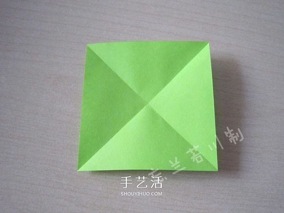 領(lǐng)帶愛心的折法圖解教程 -  itrip.net.cn