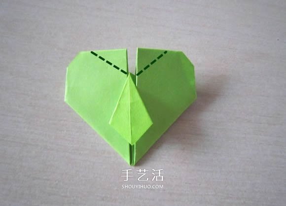 領(lǐng)帶愛心的折法圖解教程 -  itrip.net.cn
