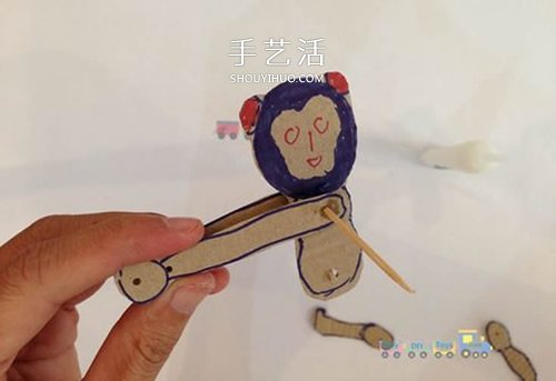 有趣的紙板猴子玩具的制作方法 -  itrip.net.cn