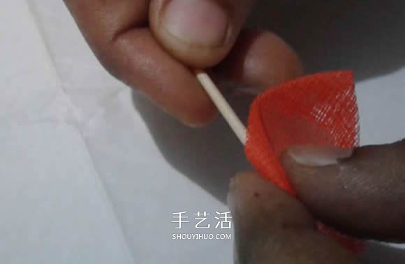 情人節(jié)紅玫瑰布花的制作方法教程 -  itrip.net.cn