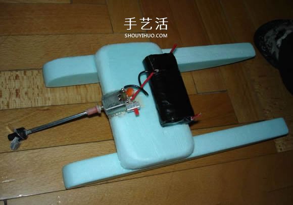 自制電動雙體船的方法 -  itrip.net.cn