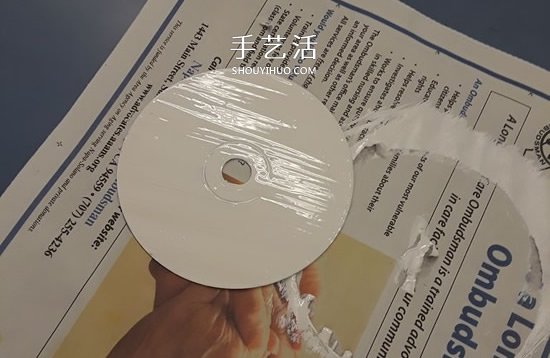 舊光盤手工制作彩虹陀螺玩具的教程 -  itrip.net.cn