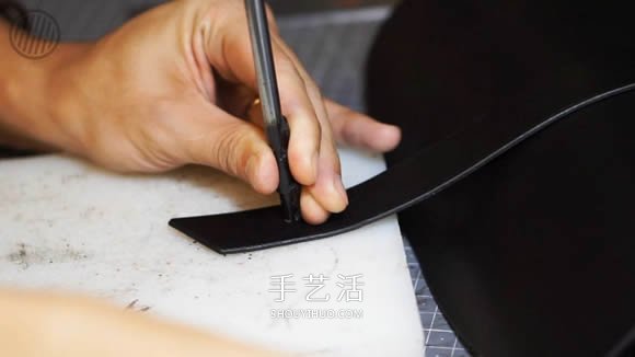 自制簡(jiǎn)約皮革手拿包的方法圖解教程 -  itrip.net.cn