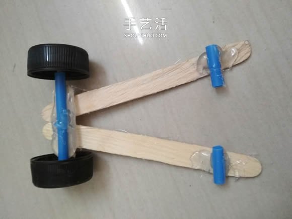 廢物利用DIY橡皮筋動力回力車的方法 -  itrip.net.cn