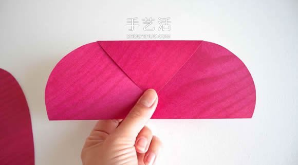 用心形紙張折紙情人節(jié)信封的方法圖解 -  itrip.net.cn