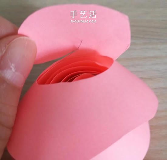簡(jiǎn)單又漂亮紙玫瑰花的做法圖解 -  itrip.net.cn