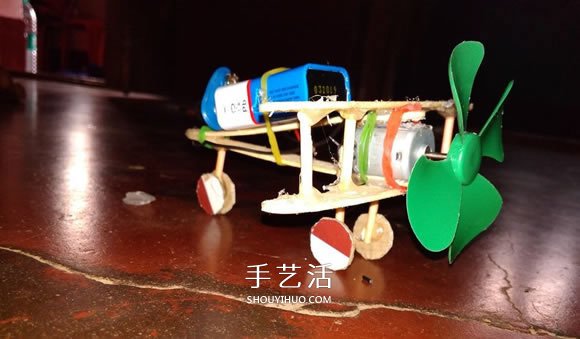 自制電動(dòng)玩具飛機(jī)的方法教程 -  itrip.net.cn