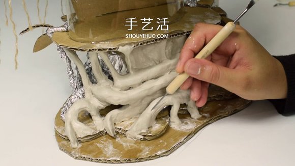 利用廢棄回收材料DIY童話樹屋燈的教程 -  itrip.net.cn
