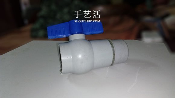 PVC管手工制作小蘇打動(dòng)力玩具車的教程 -  itrip.net.cn