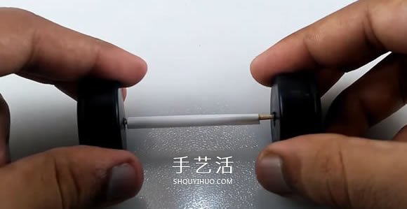舊鼠標(biāo)手工制作電動(dòng)玩具車的教程 -  itrip.net.cn