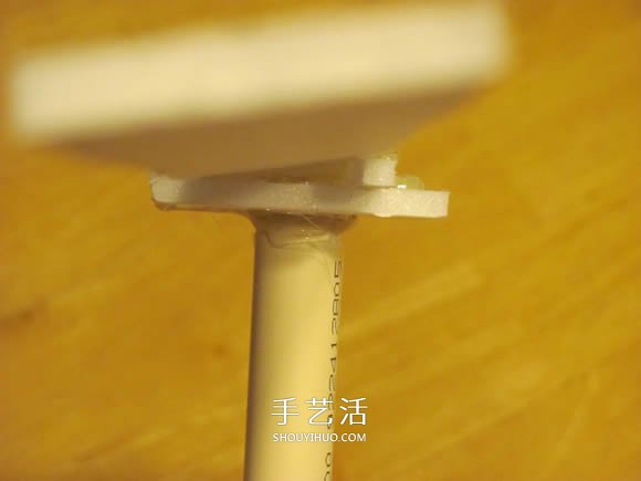 泡沫板手工制作竹蜻蜓玩具圖解教程 -  itrip.net.cn