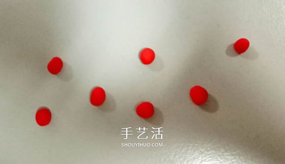 簡單又漂亮粘土圣誕花環(huán)的做法圖解 -  itrip.net.cn