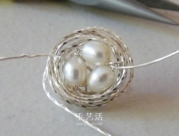 金屬絲手工制作創(chuàng)意鳥巢耳環(huán)圖解教程 -  itrip.net.cn