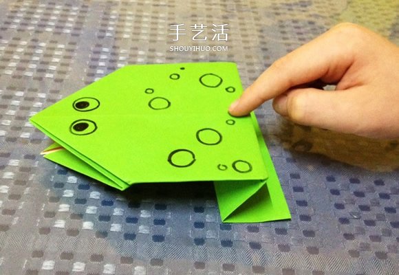 簡單折紙青蛙的詳細(xì)步驟圖解 -  itrip.net.cn