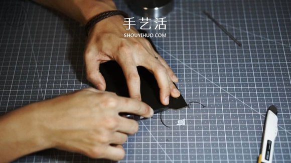 自制簡約風(fēng)格男士皮革名片盒的方法 -  itrip.net.cn