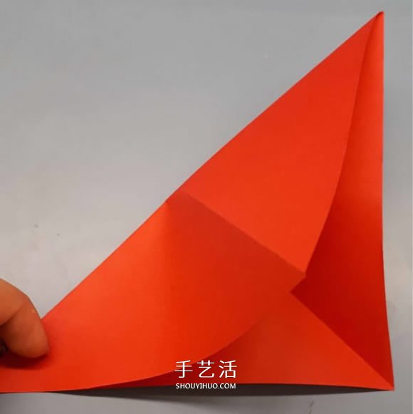 簡單卷心紙玫瑰的折紙方法圖解教程 -  itrip.net.cn