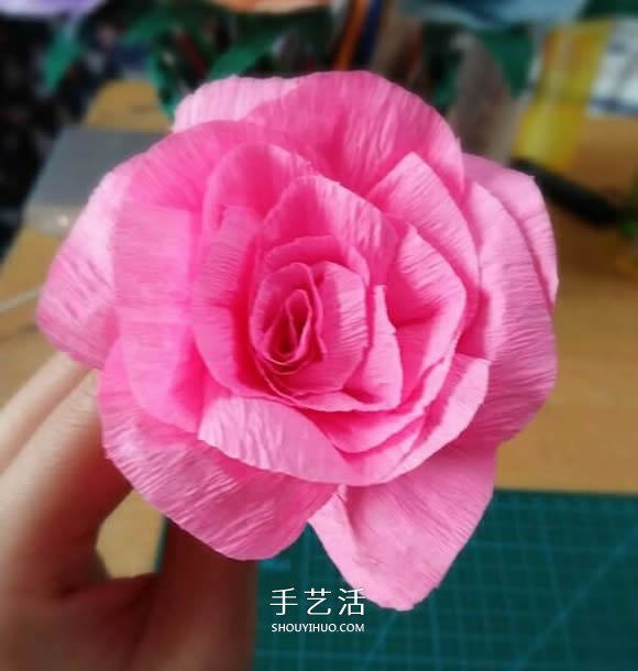 皺紋紙手工制作美麗紙花的做法圖解 -  itrip.net.cn