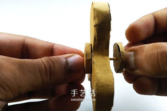 硬紙板手工制作指尖陀螺的視頻教程 -  itrip.net.cn