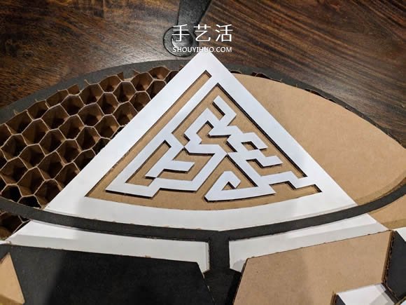 精美的曼荼羅墻 國(guó)外網(wǎng)友帶著兒子做了一個(gè)！ -  itrip.net.cn