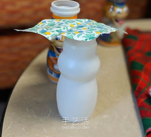 只需幾分鐘！牛奶瓶子手工制作可愛(ài)雪人 -  itrip.net.cn