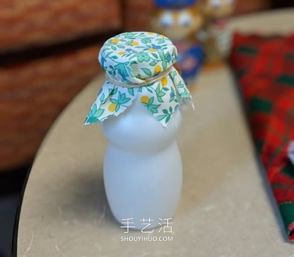只需幾分鐘！牛奶瓶子手工制作可愛(ài)雪人 -  itrip.net.cn
