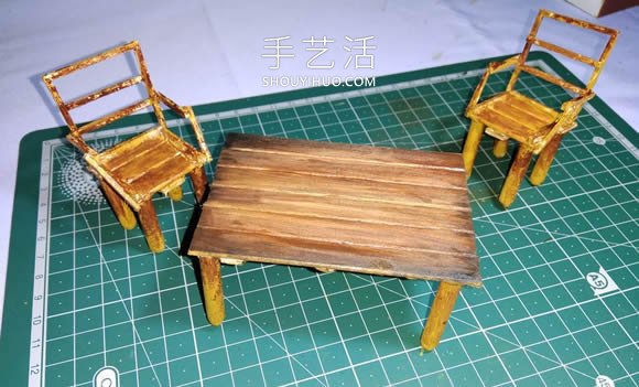 迷你才可愛(ài)！用雪糕棍和火柴棍制作桌椅視頻 -  itrip.net.cn