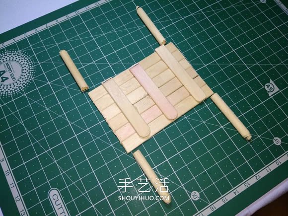 迷你才可愛(ài)！用雪糕棍和火柴棍制作桌椅視頻 -  itrip.net.cn