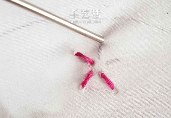迷你玫瑰花刺繡視頻 制作超美的項(xiàng)鏈吊墜！ -  itrip.net.cn