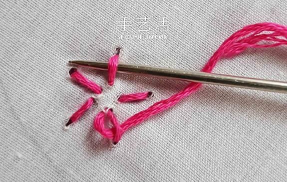 迷你玫瑰花刺繡視頻 制作超美的項(xiàng)鏈吊墜！ -  itrip.net.cn