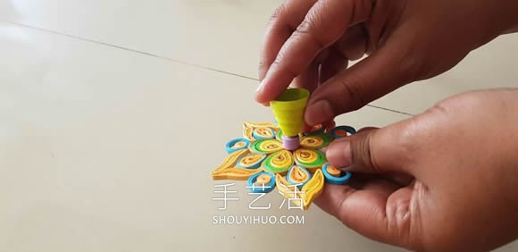 衍紙教程：超美的桌椅、水果籃和花瓶 -  itrip.net.cn
