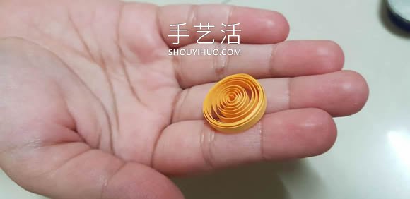 衍紙教程：超美的桌椅、水果籃和花瓶 -  itrip.net.cn