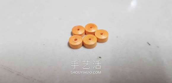 衍紙教程：超美的桌椅、水果籃和花瓶 -  itrip.net.cn
