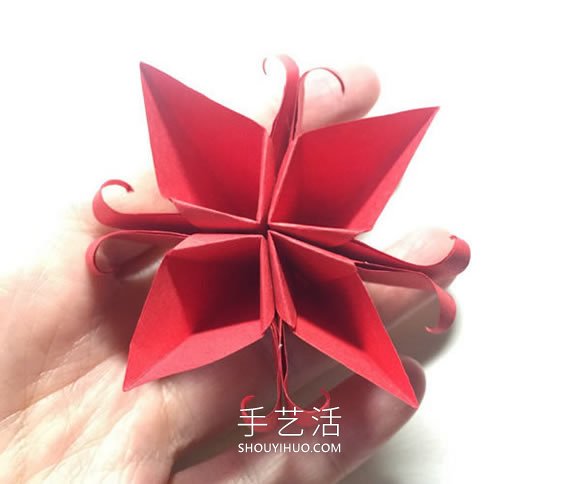 簡單折紙4個花瓣 粘合得到一朵四瓣花！ -  itrip.net.cn