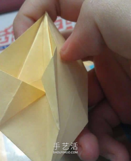 簡(jiǎn)單又漂亮！手工折紙花型垃圾盒的視頻教程 -  itrip.net.cn