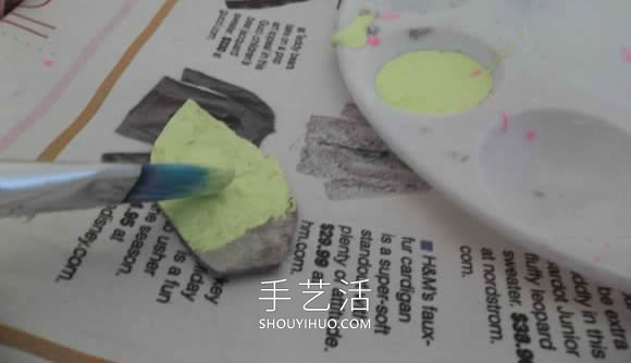 雞蛋保護(hù)托廢物利用 手工制作花朵的做法 -  itrip.net.cn