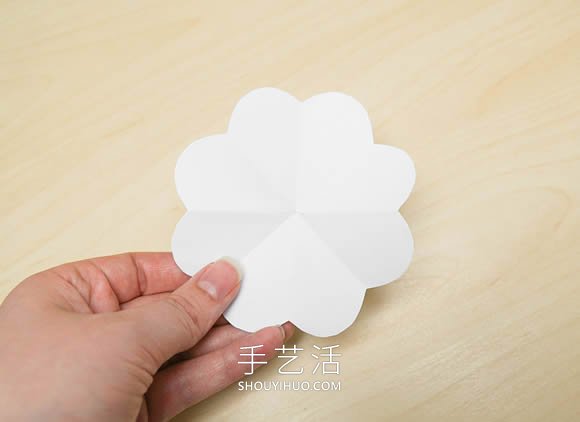 VHS磁帶手工制作漂亮玫瑰花的做法圖解教程 -  itrip.net.cn