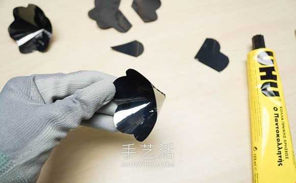 VHS磁帶手工制作漂亮玫瑰花的做法圖解教程 -  itrip.net.cn