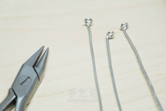 VHS磁帶手工制作漂亮玫瑰花的做法圖解教程 -  itrip.net.cn