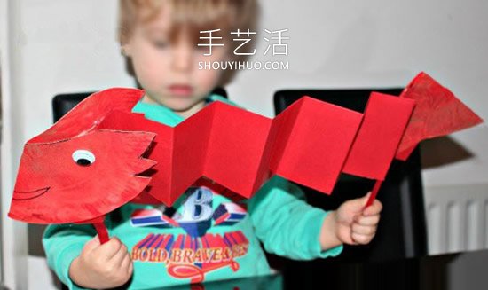 紙盤手工制作端午節(jié)舞龍的做法圖解教程 -  itrip.net.cn