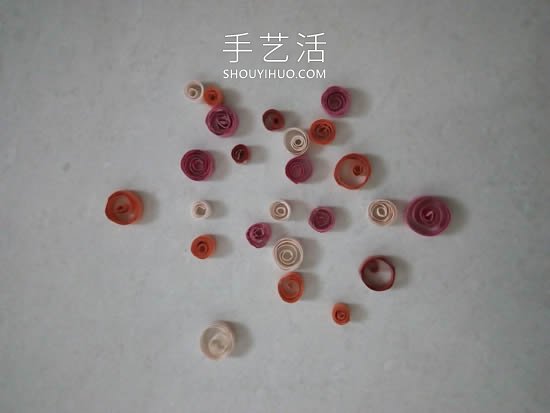 自制衍紙情人節(jié)賀卡的方法圖解教程 -  itrip.net.cn